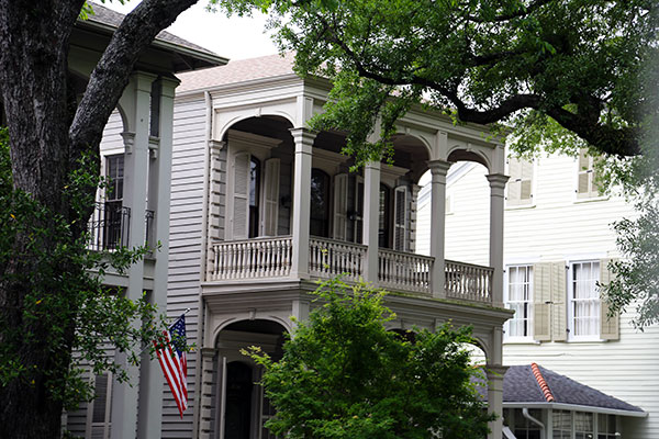 St. Charles Avenue in New Orleans | West Coast Living Canada