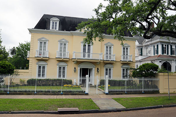 St. Charles Avenue in New Orleans | West Coast Living Canada